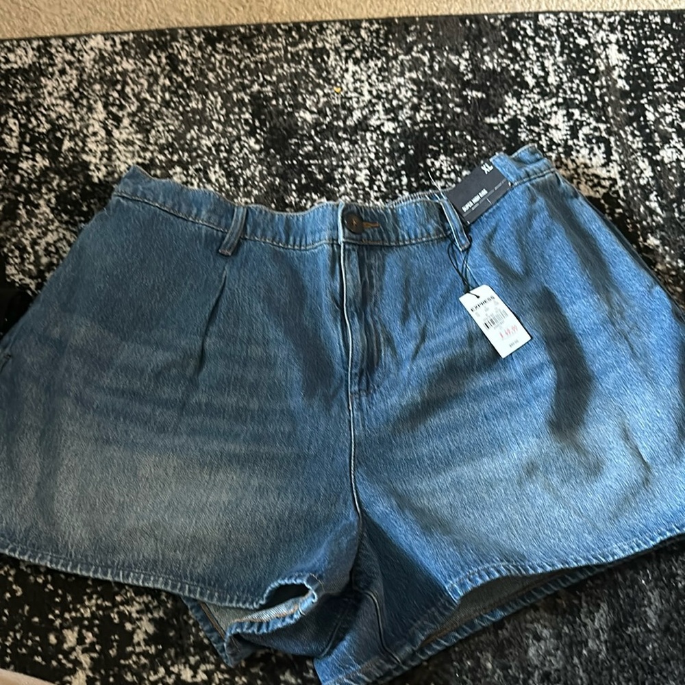 Brand new Express denim shorts